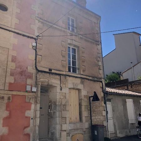 Le Bjorn - T1 Chaleureux Refait A Neuf - Centre Apartment Niort Luaran gambar