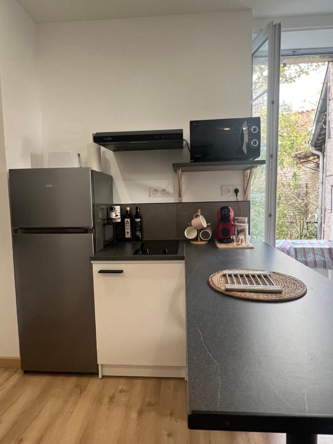 Le Bjorn - T1 Chaleureux Refait A Neuf - Centre Apartment Niort Luaran gambar